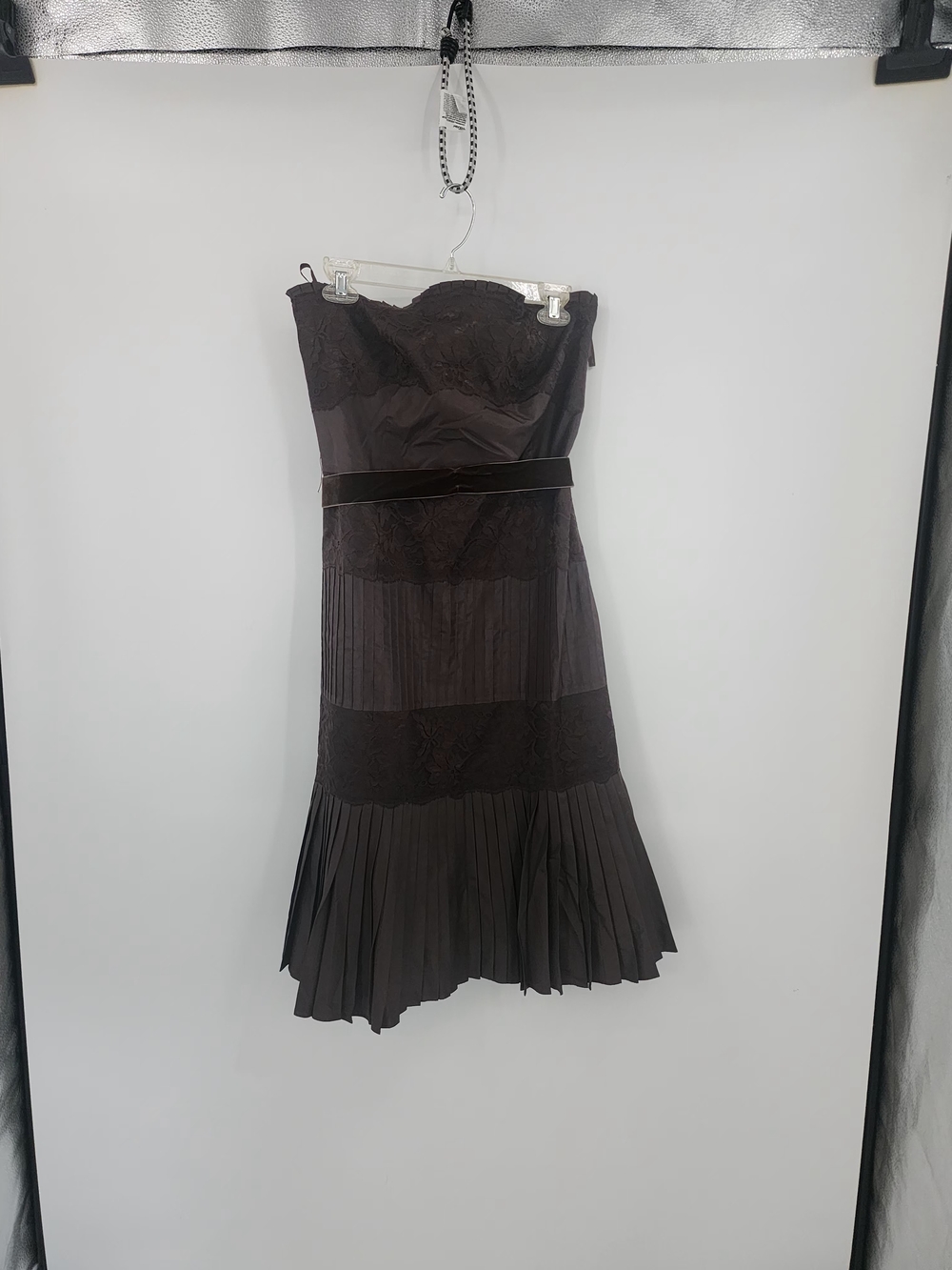 Banana Republic Strapless Chocolate Brown Lace & Pleated Midi Dress Sz 6 - Picture 3 of 7